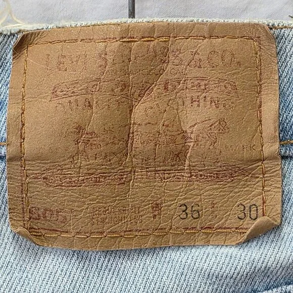 Vintage Levis 505 Denim Shorts 36 USA Made - Picture 5 of 5
